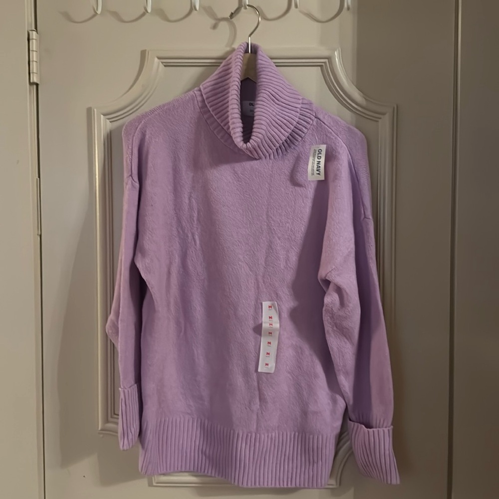Old navy turtleneck sweater - purple - medium petite size